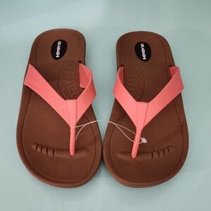 Coral and Brown Okabashi Breeze Women's Flip Flops Size M (6.5-7.5)